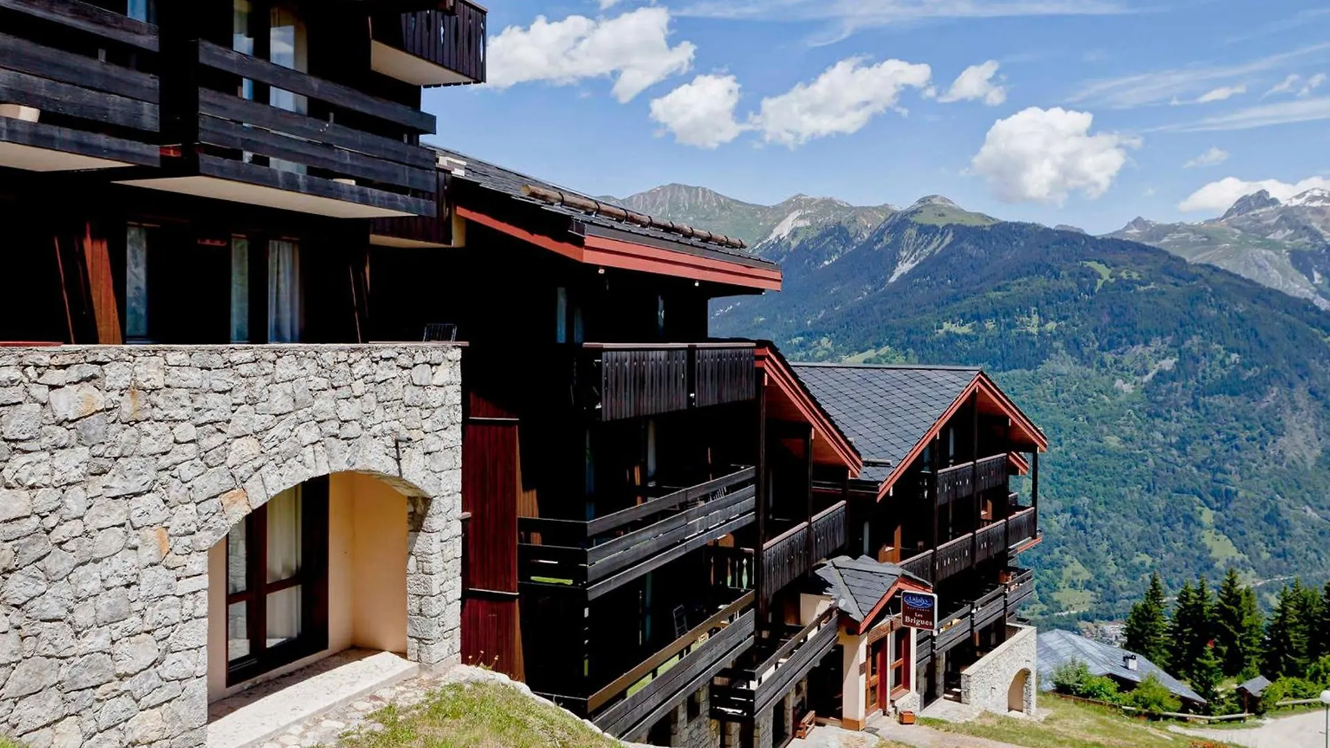 Appartement Renove Pres Des Pistes Avec Terrasse, Ski, Parking Et Cuisine Equipee - Fr-1-514-48 location